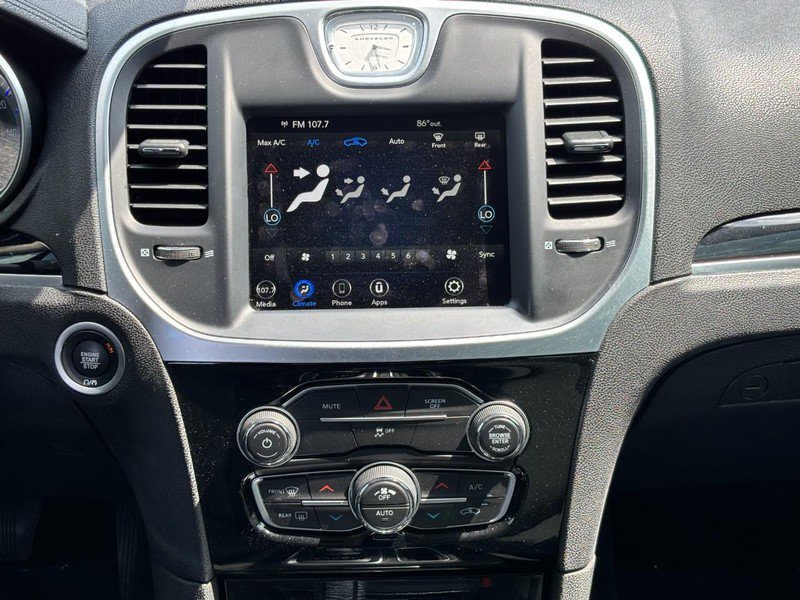 Used 2023 Chrysler 300 Touring RWD image 16