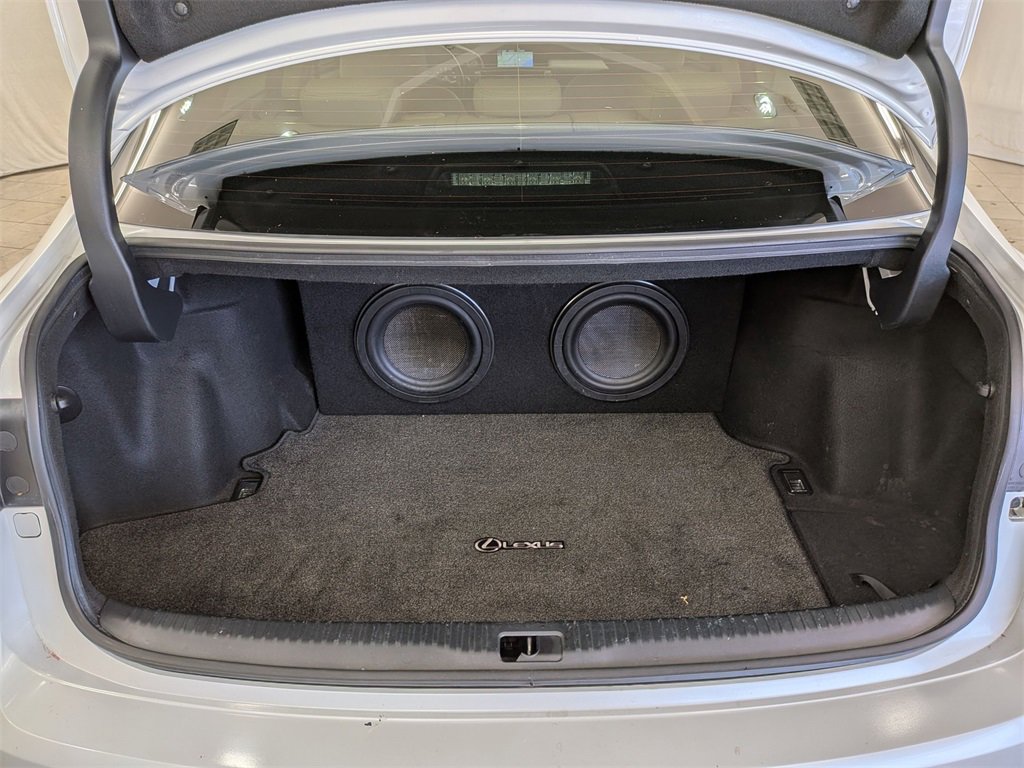 Used 2016 Lexus IS 300 AWD image 30