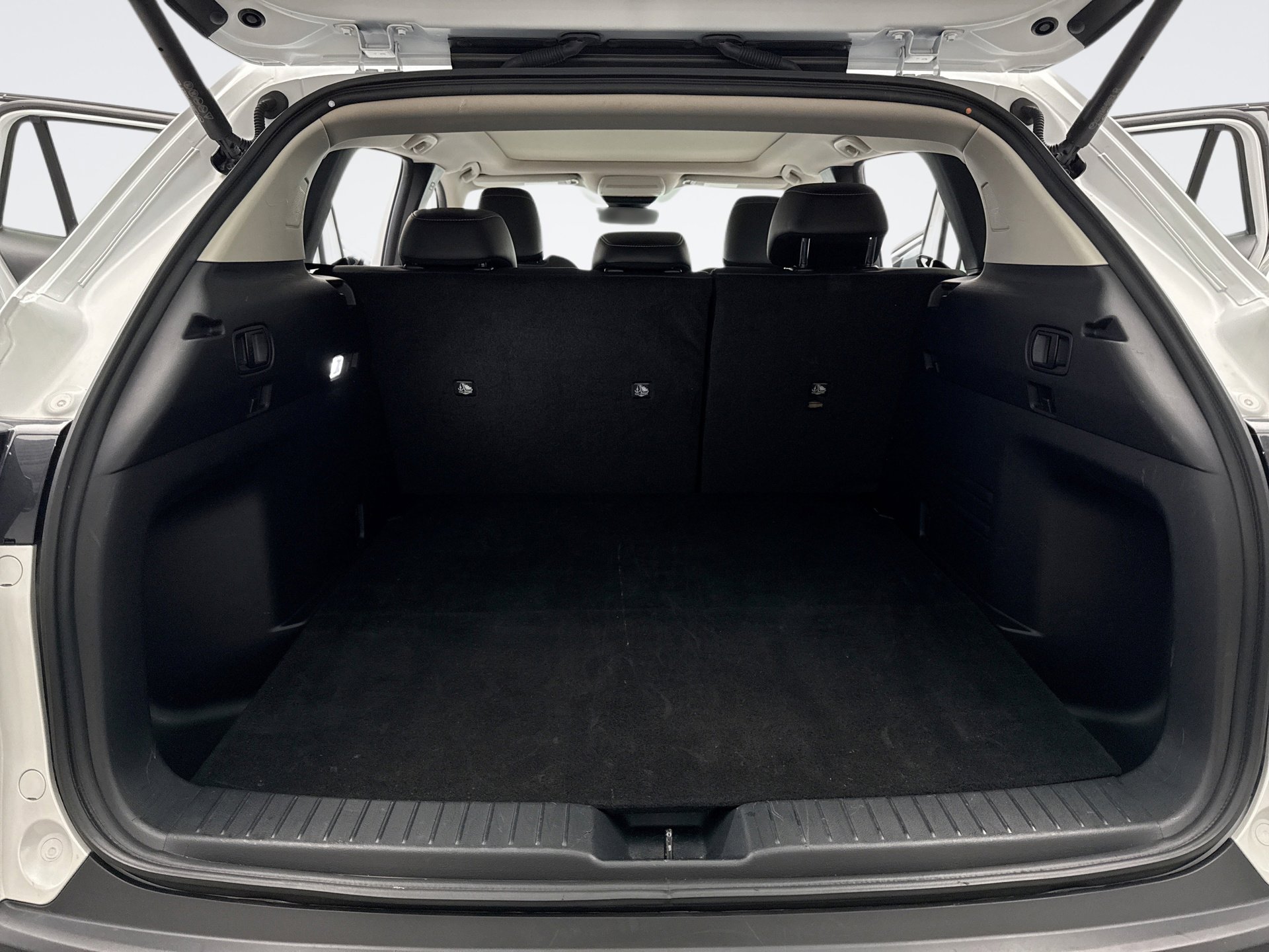 Used 2024 MAZDA CX-50 AWD 2.5 S w/ Cargo Package image 21