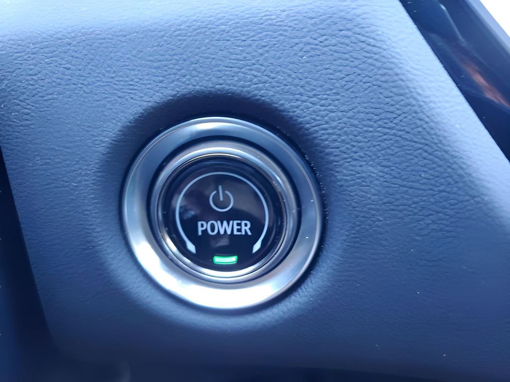 Used 2025 Cadillac Lyriq Luxury image 39