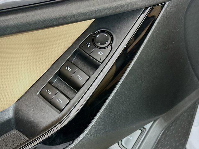 New 2026 Chevrolet Equinox ACTIV w/ Convenience Package III image 18