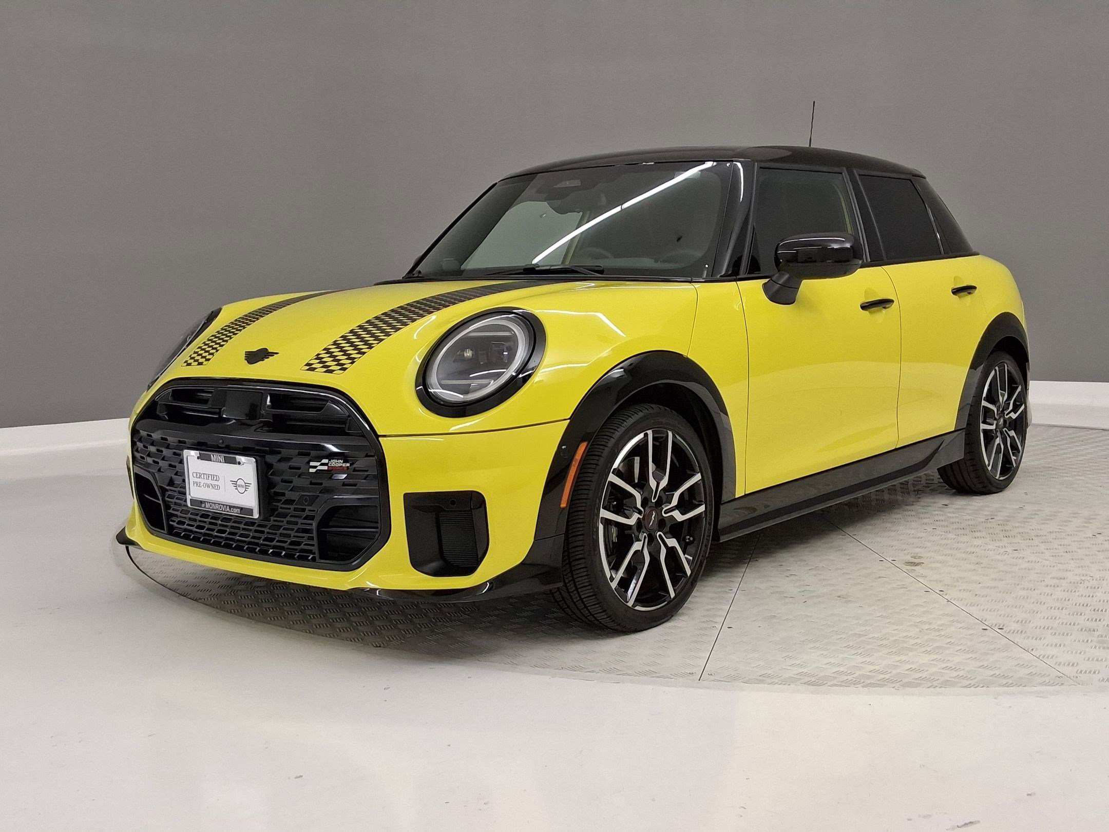 Certified 2025 MINI Cooper S FWD image 33