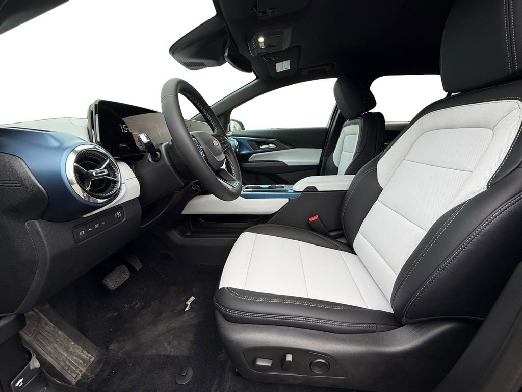 New 2026 Chevrolet Equinox EV LT image 9
