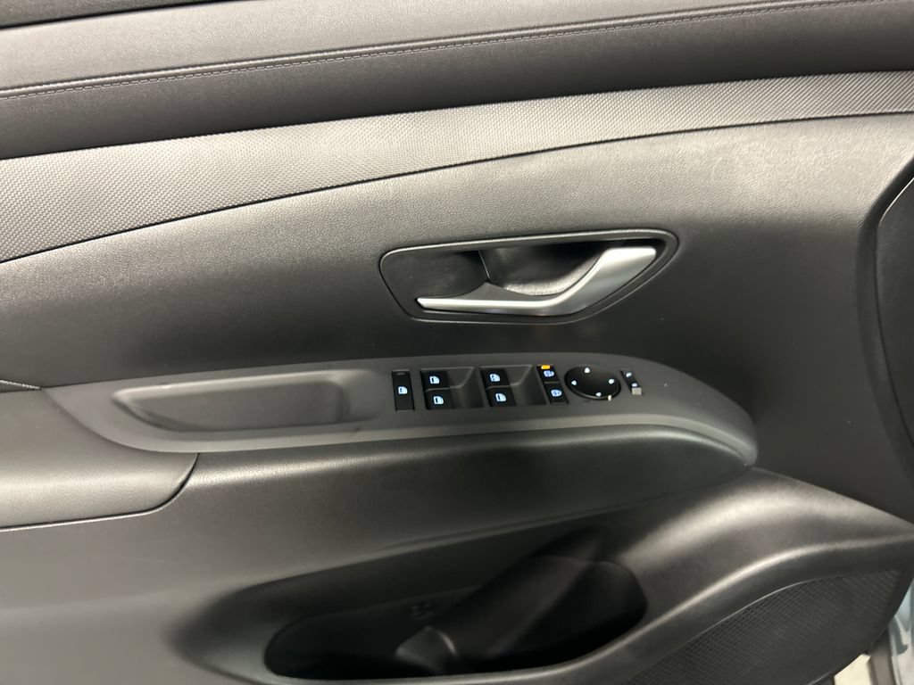 New 2027 Hyundai Santa Cruz SE AWD/4WD image 12