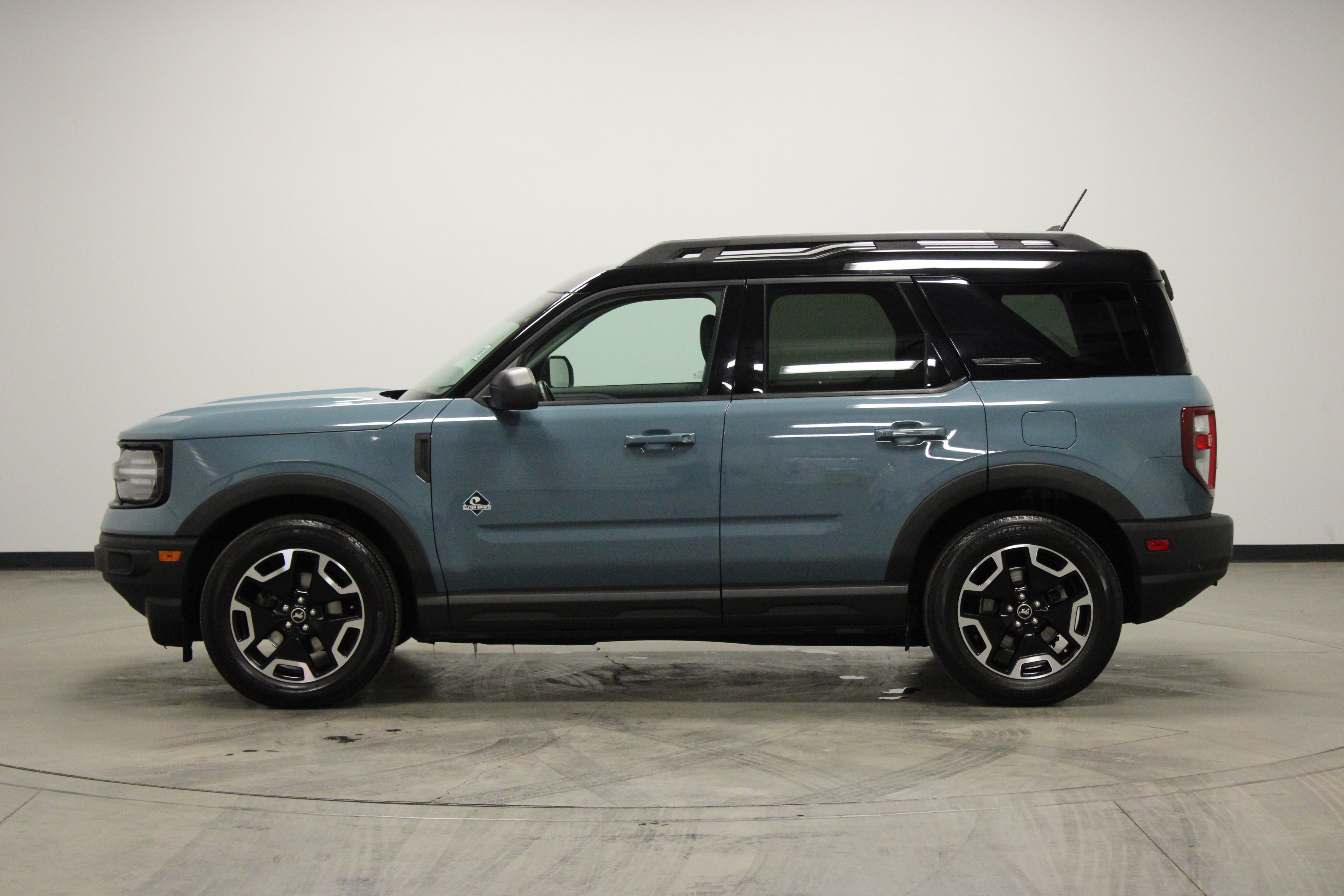 Used 2022 Ford Bronco Sport Outer Banks w/ Tech Package image 5