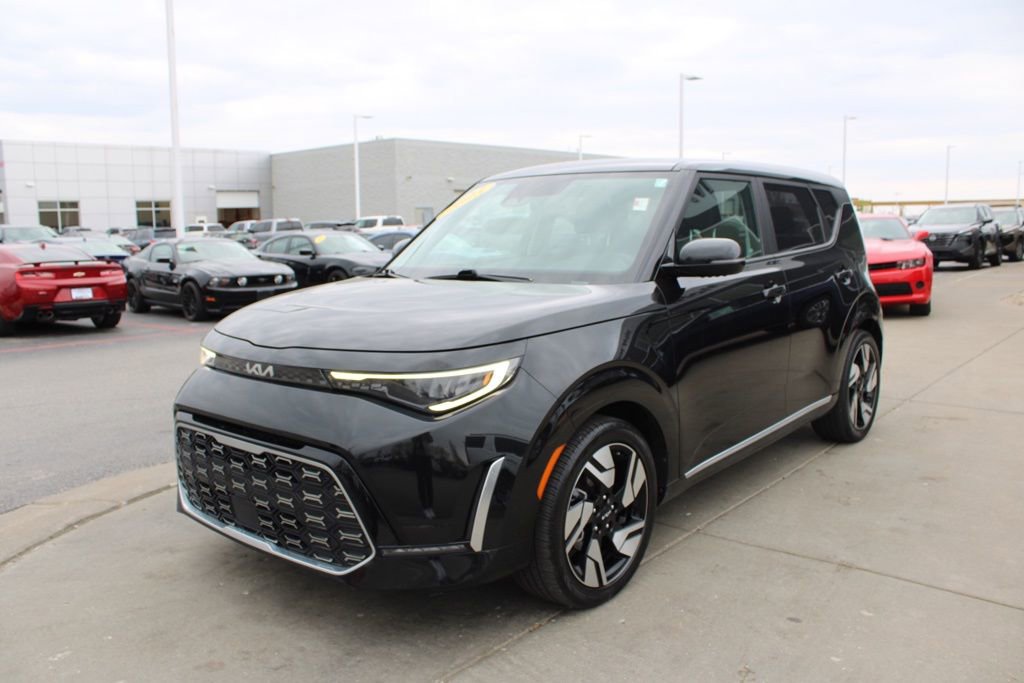 Used 2023 Kia Soul GT-Line w/ GT-Line Technology Package image 3