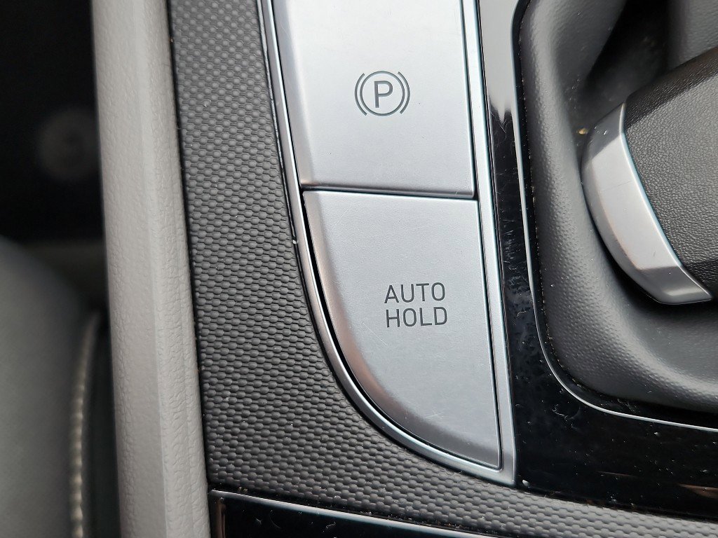 Used 2023 Hyundai Elantra SEL w/ Convenience Package image 29