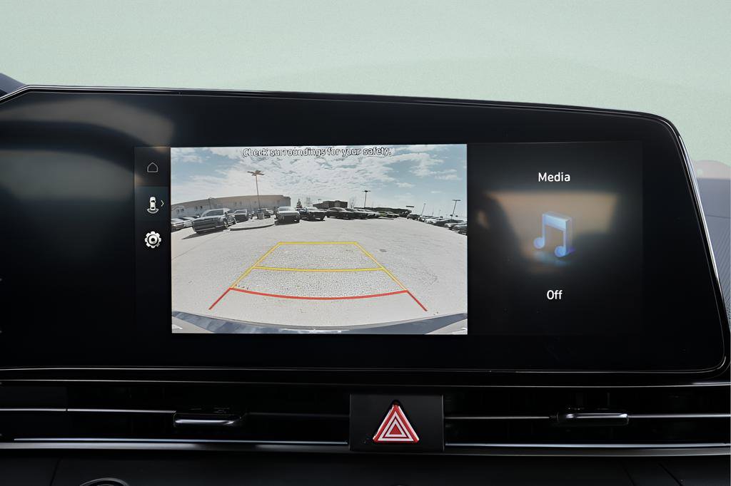 Used 2025 Hyundai Elantra SEL FWD image 38