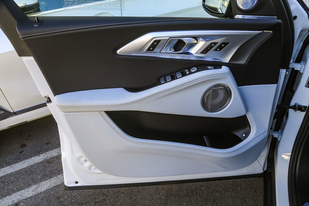 New 2026 BMW XM Label Red AWD/4WD image 17