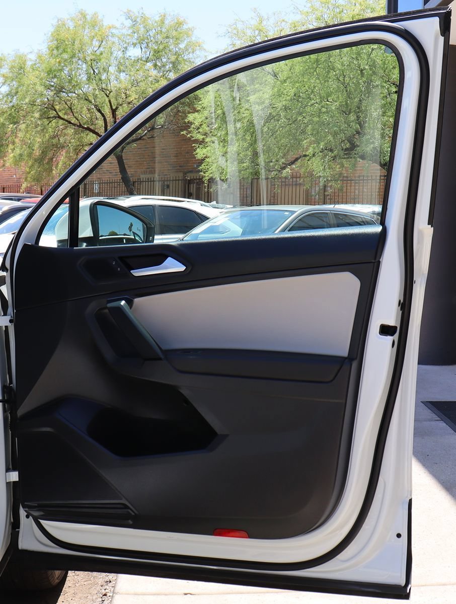 Used 2019 Volkswagen Tiguan SE w/ Panoramic Sunroof Package AWD/4WD image 33