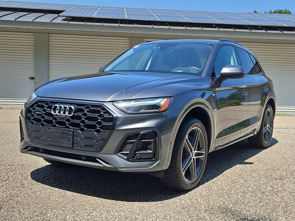 Used 2023 Audi Q5 e Prestige w/ Prestige Package AWD/4WD image 1