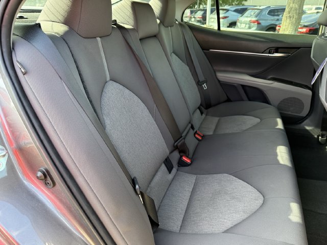 Used 2022 Toyota Camry LE FWD image 27