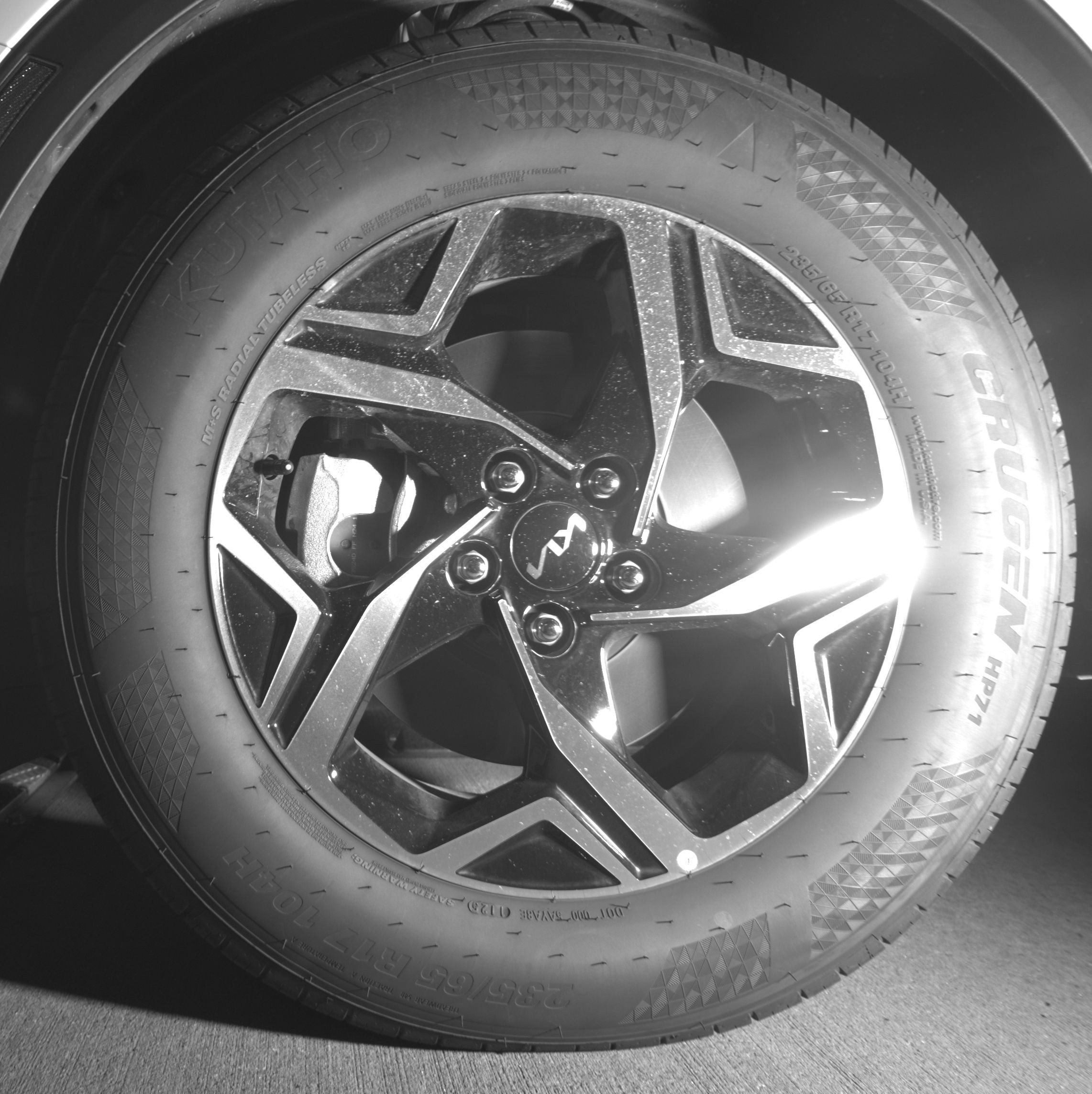 Used 2025 Kia Sportage LX image 12