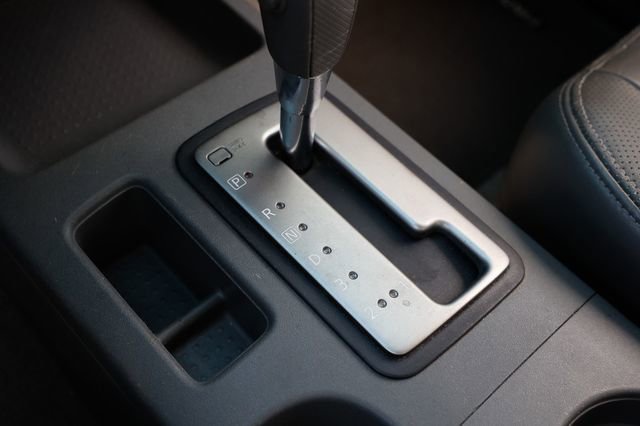 Used 2012 Nissan Frontier SL image 40