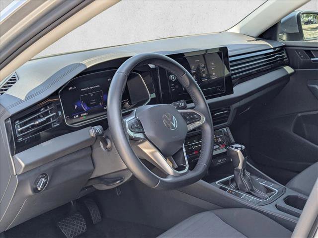 Used 2025 Volkswagen Jetta S image 9
