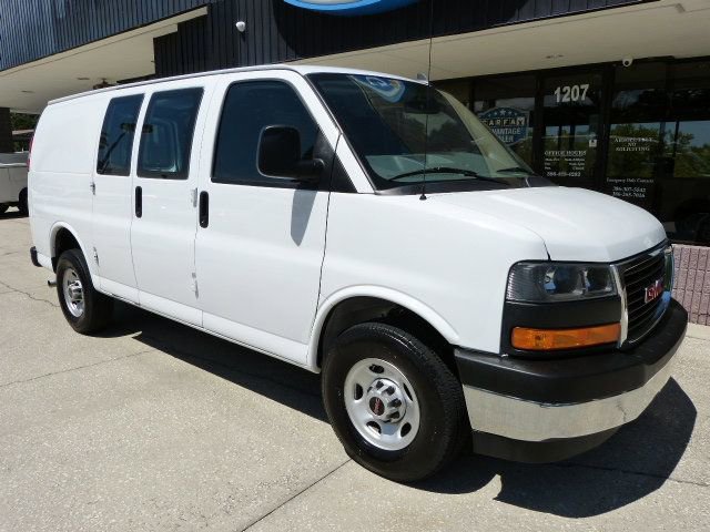 Used 2022 GMC Savana 2500 w/ Driver Convenience Package image 6
