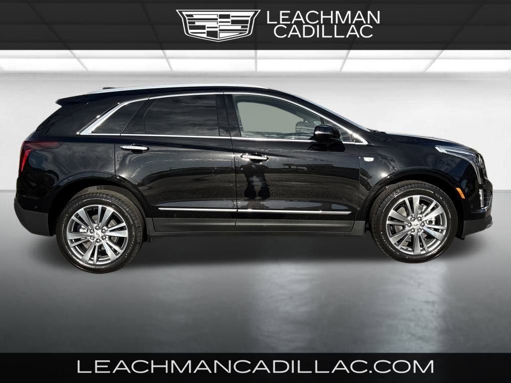 New 2026 Cadillac XT5 Premium Luxury image 2