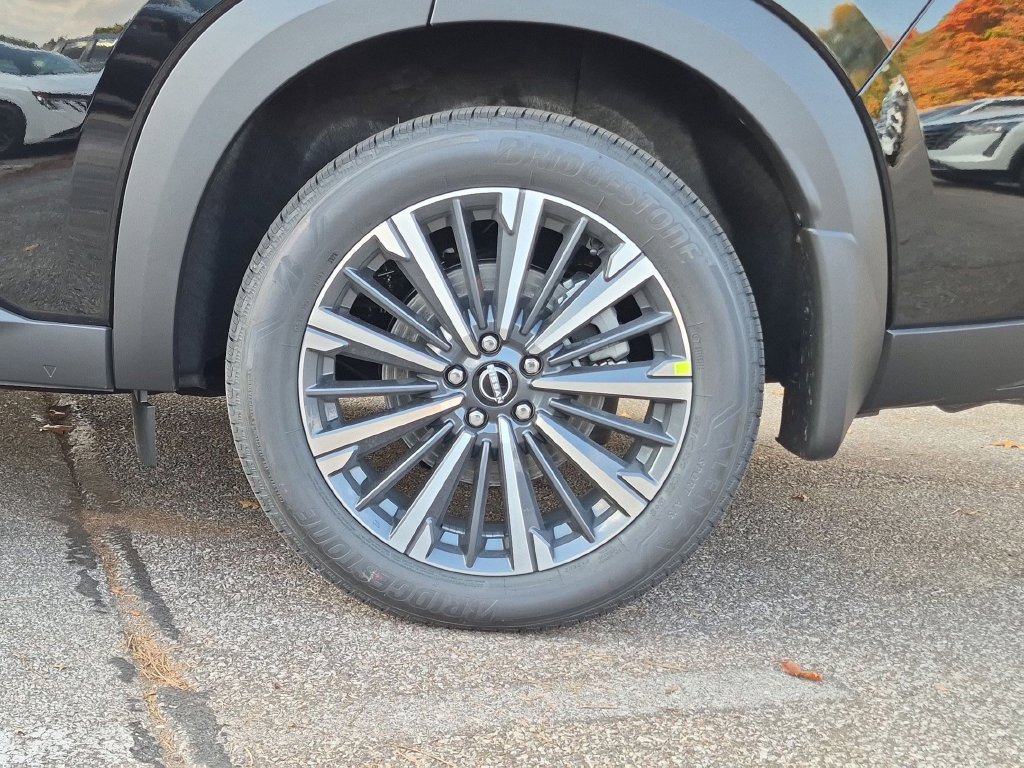 New 2026 Nissan Pathfinder Platinum AWD/4WD image 12