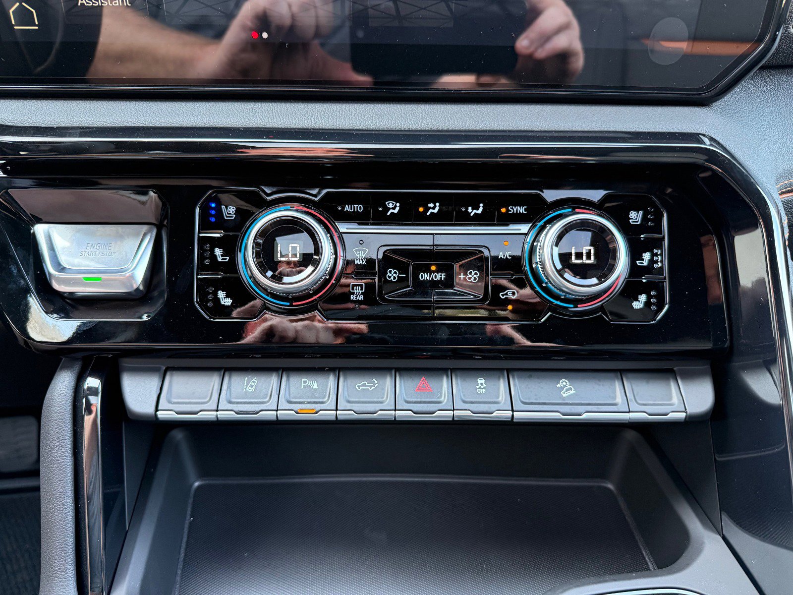 New 2026 GMC Sierra 2500 AT4 w/ AT4 Premium Plus Package image 27