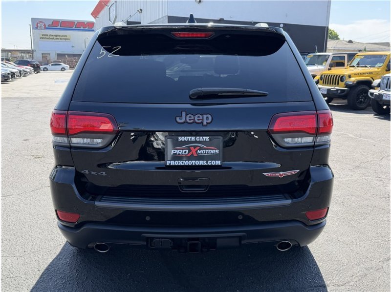 Used 2018 Jeep Grand Cherokee Trailhawk w/ Trailhawk Luxury Group image 5