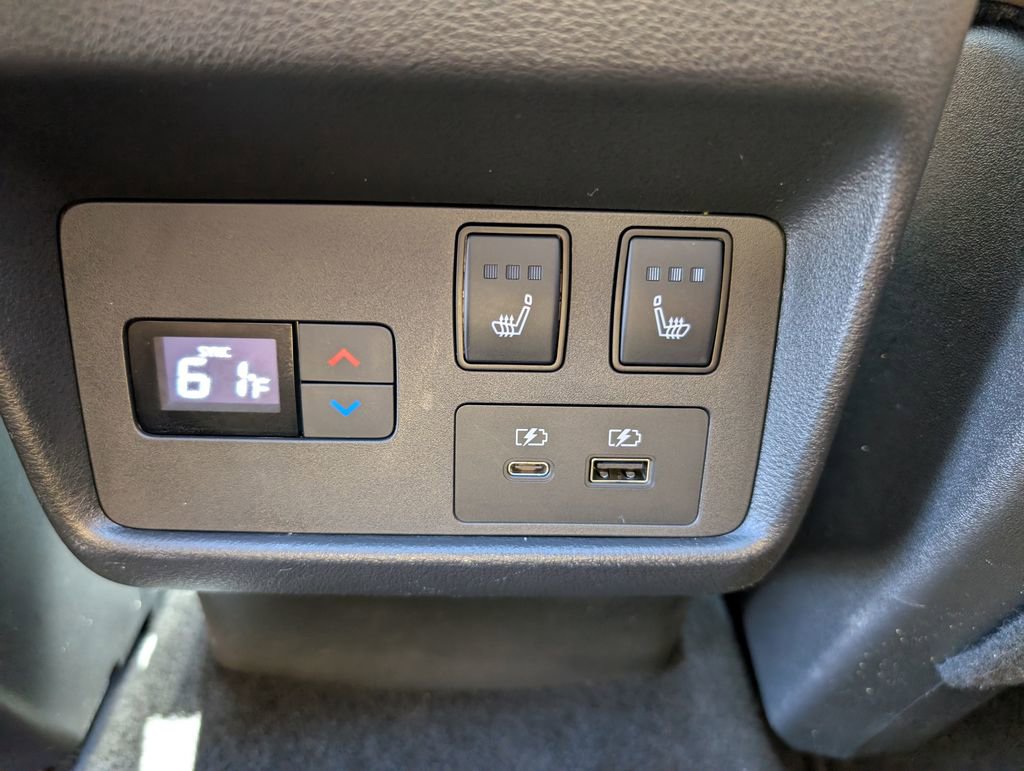 Used 2023 Nissan Rogue Platinum w/ Platinum Premium Package AWD/4WD image 23
