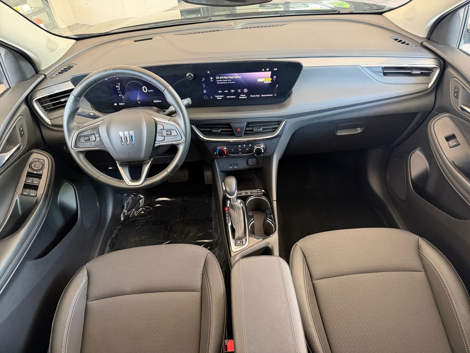 Used 2025 Buick Encore GX Preferred FWD image 32