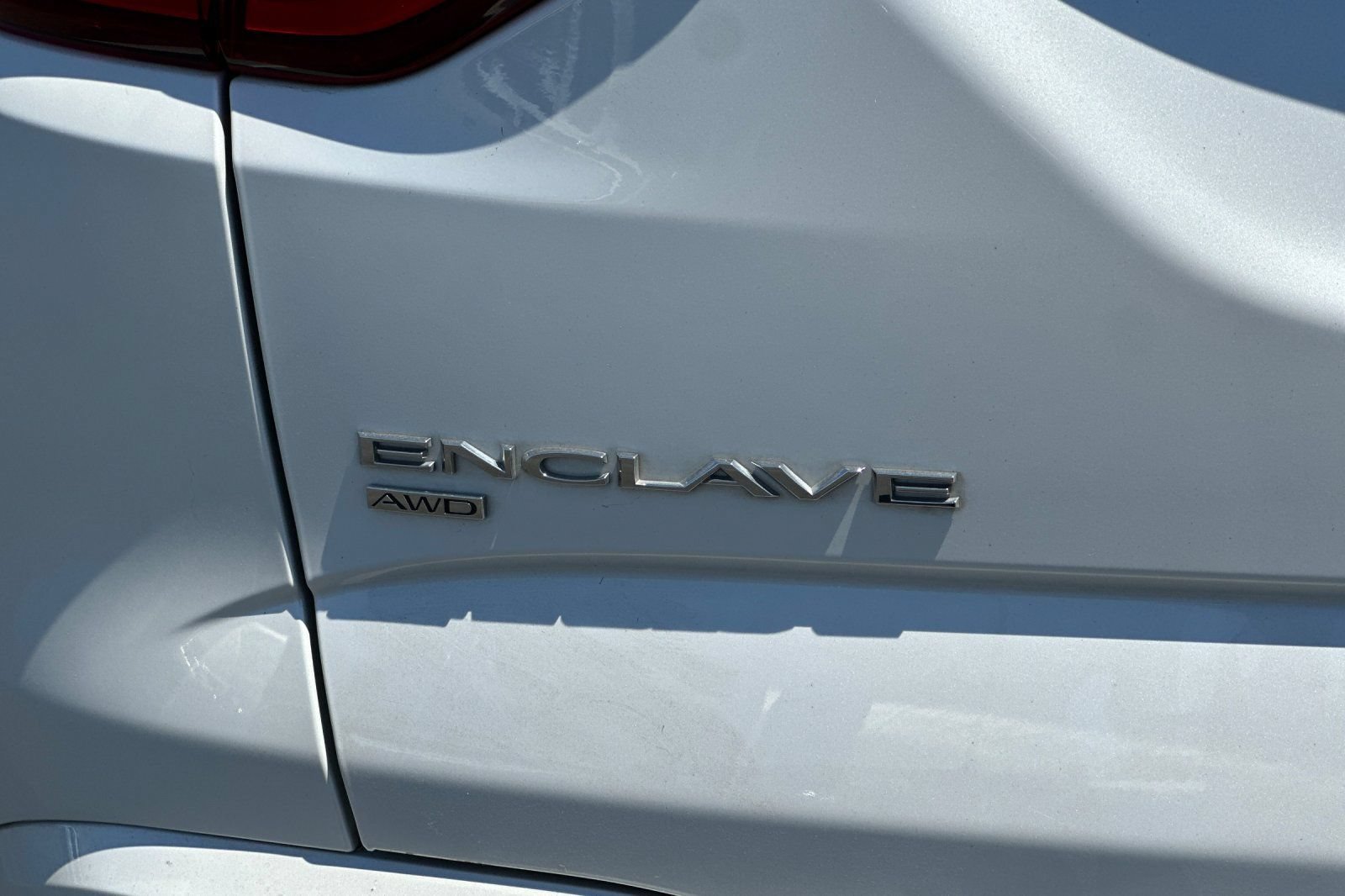 Used 2020 Buick Enclave Avenir w/ Avenir Technology Package AWD/4WD image 38