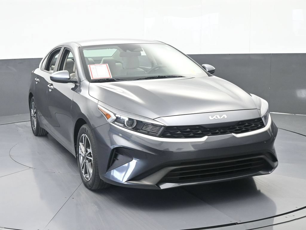 Used 2023 Kia Forte LXS FWD image 9