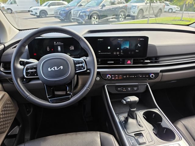 Used 2026 Kia Carnival FWD image 6