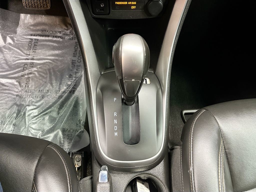 Used 2022 Chevrolet Trax LT w/ Premium Seat Package image 17