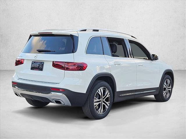 Used 2026 Mercedes-Benz GLB 250 image 2