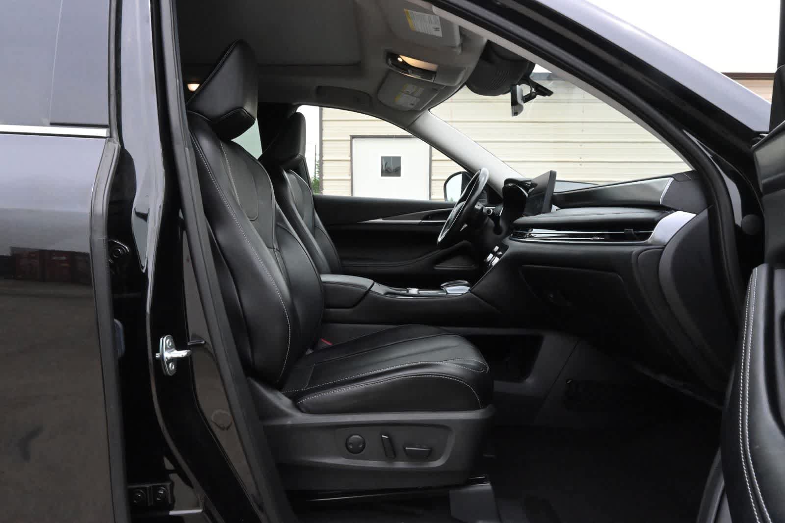 Certified 2023 INFINITI QX60 Luxe w/ Cargo Package AWD/4WD image 23