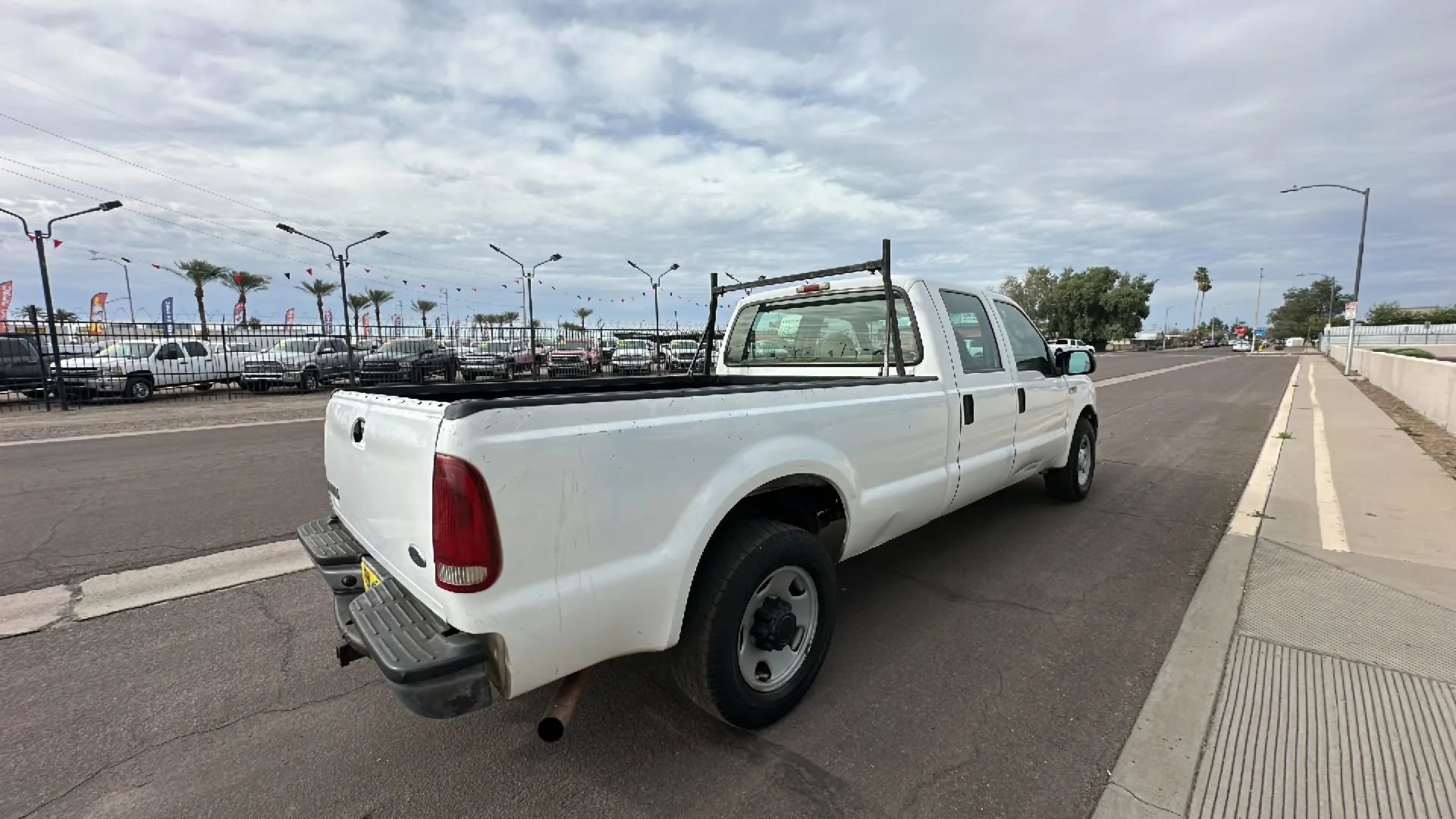 Used 2005 Ford F350 Lariat image 5