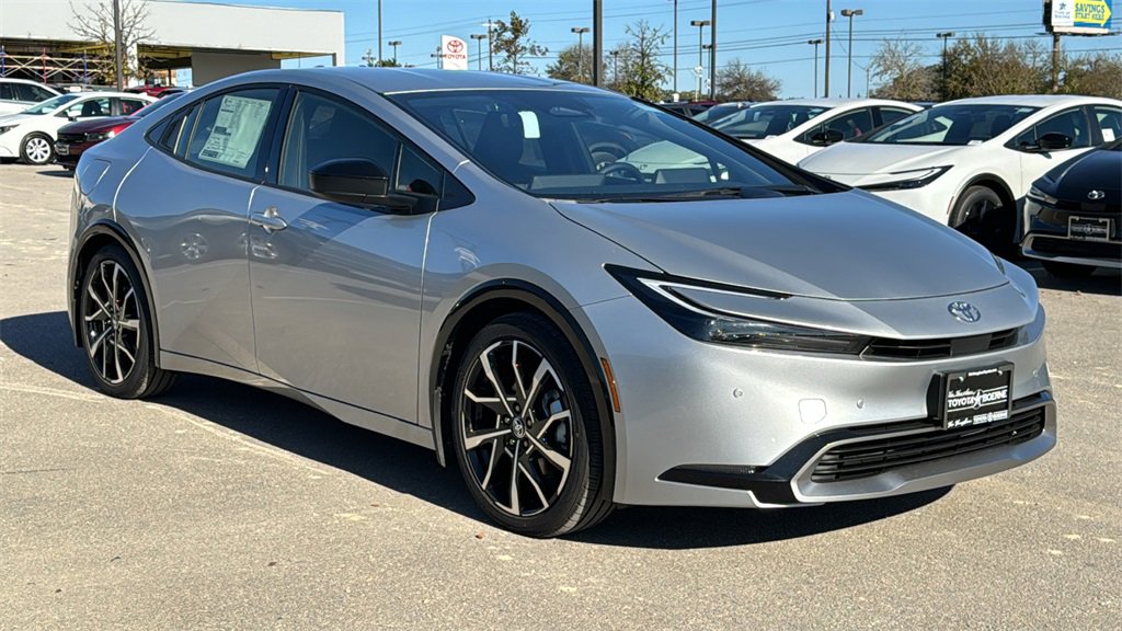 New 2026 Toyota Prius Plug-In Hybrid image 3