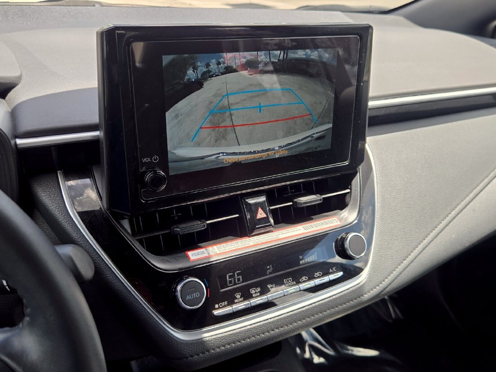 Used 2025 Toyota Corolla SE FWD image 21