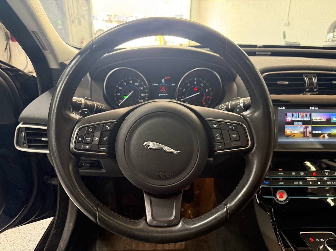 Used 2017 Jaguar XE Premium RWD image 24