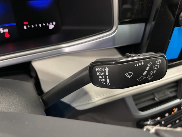 New 2026 Volkswagen Taos SE image 18