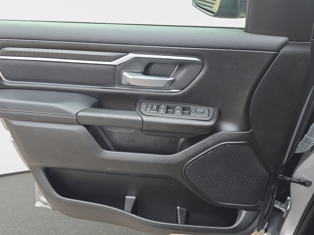 Used 2025 RAM 1500 Big Horn AWD/4WD image 29