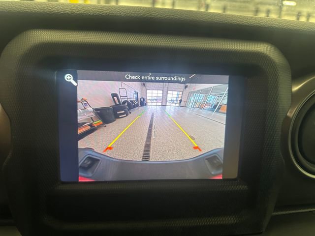 Used 2023 Jeep Gladiator Sport image 28