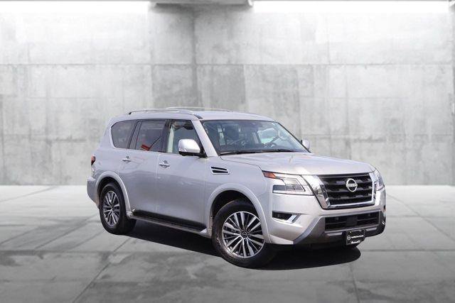 Used 2024 Nissan Armada SL w/ Captain's Chairs Package AWD/4WD image 2