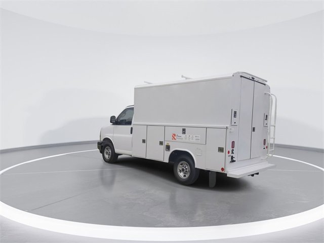 New 2025 GMC Savana 3500 w/ Power Convenience Package image 5
