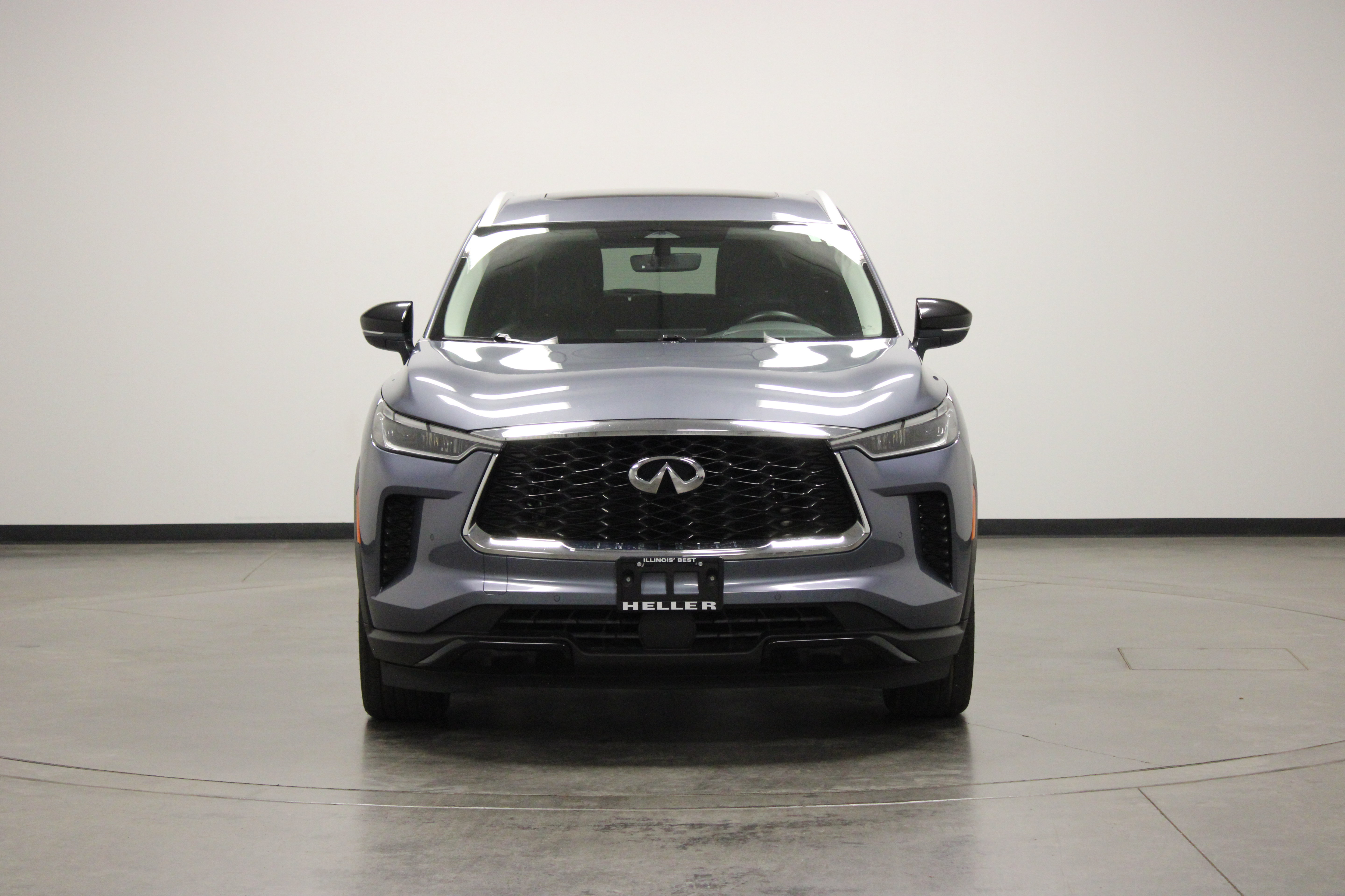 Used 2024 INFINITI QX60 Luxe AWD/4WD image 3