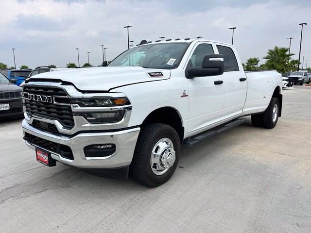 New 2027 RAM 3500 Tradesman AWD/4WD image 3