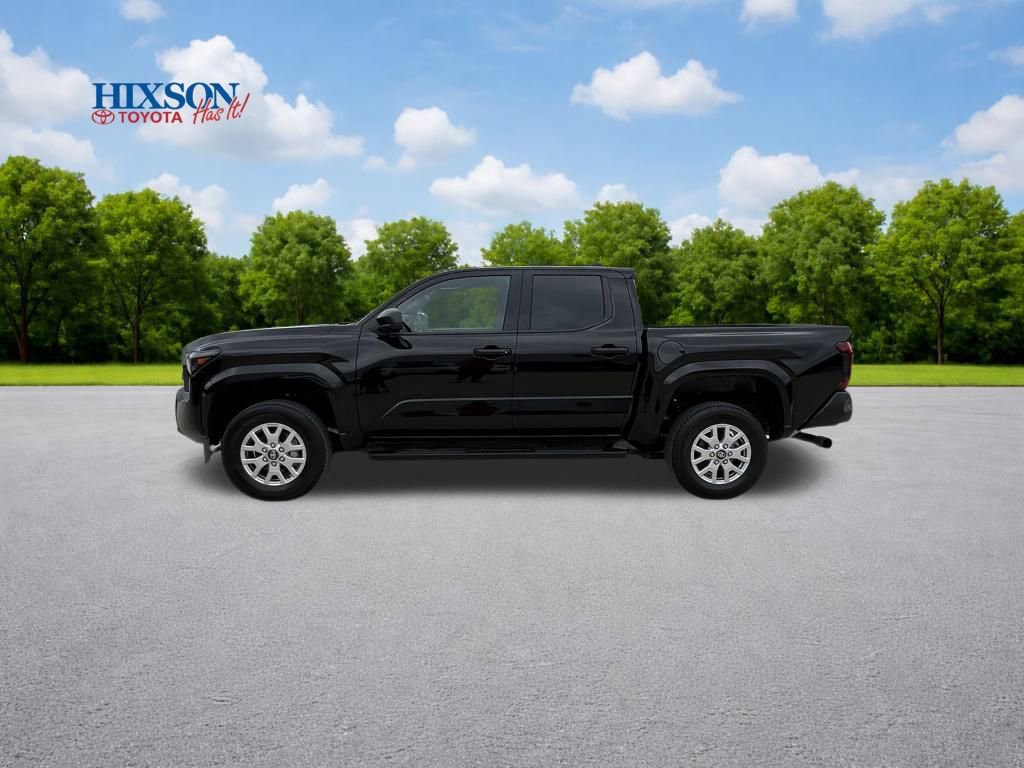 Used 2025 Toyota Tacoma SR image 4