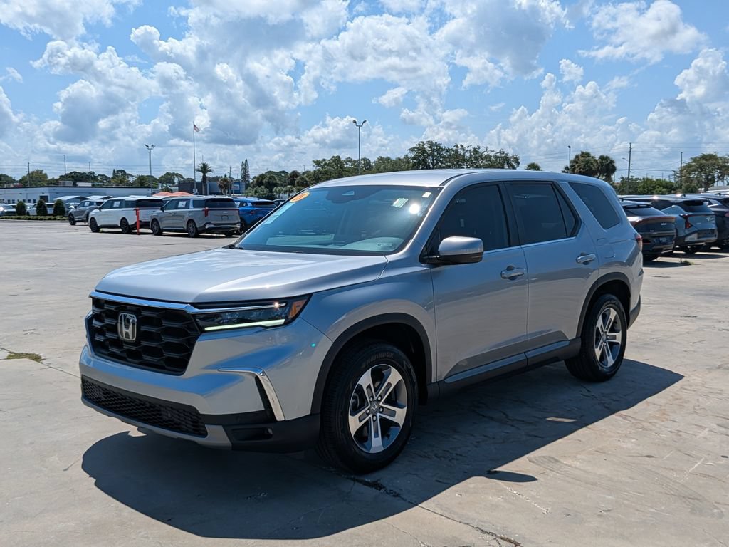 Used 2025 Honda Pilot EX-L image 4