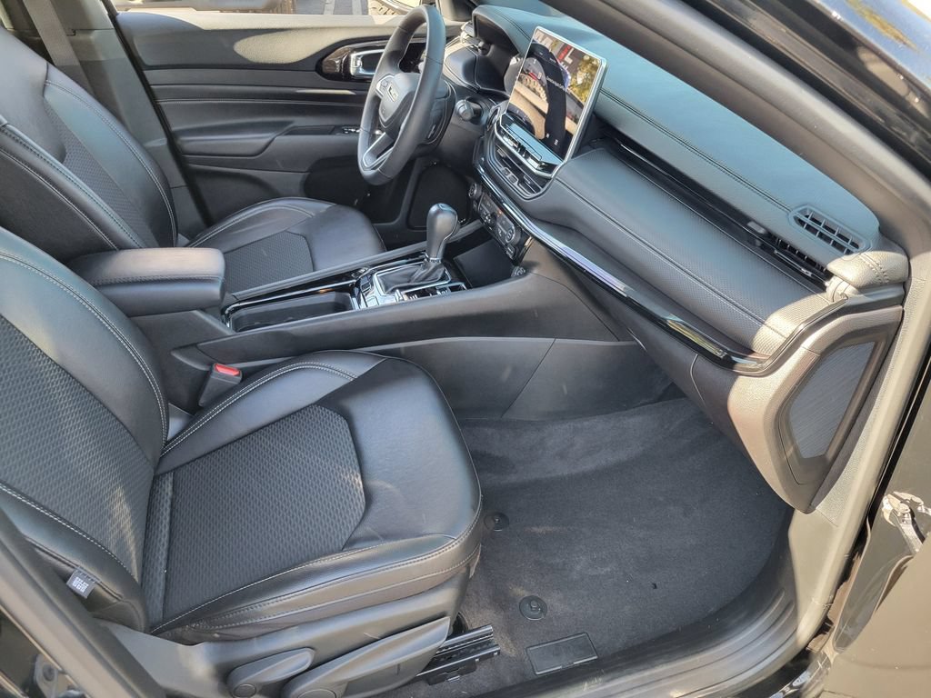 Used 2023 Jeep Compass Latitude AWD/4WD image 16