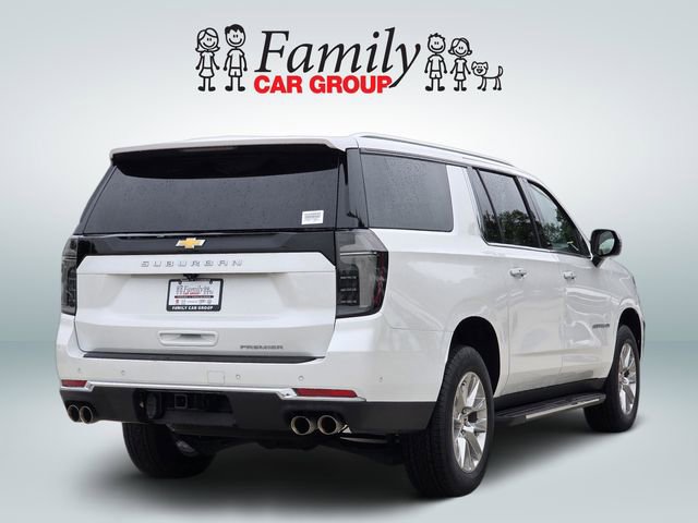 Used 2025 Chevrolet Suburban Premier AWD/4WD image 4