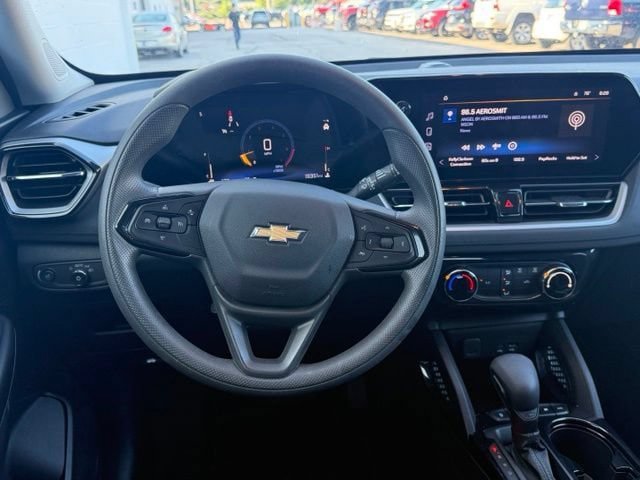 Certified 2025 Chevrolet TrailBlazer LT AWD/4WD image 17