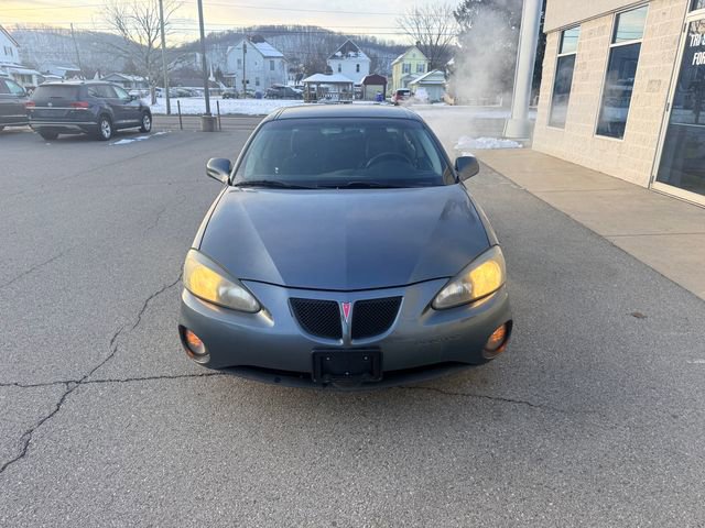 Used 2006 Pontiac Grand Prix w/ Preferred Package image 2
