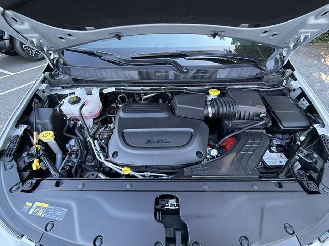 New 2026 Chrysler Pacifica Select w/ S Appearance Package AWD/4WD image 10